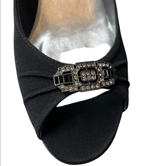 Black Stuart Weitzman Peep Toe Pump w/Crystal Embellishments Great Condition - Picture 5 of 15